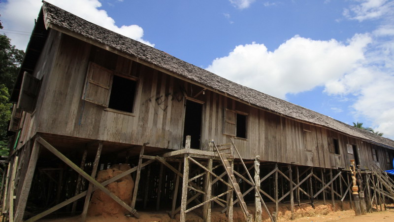 Rumah-Betang-Tambau-di-Muara-Teweh-Barito-Utara-Kalimantan-Tengah
